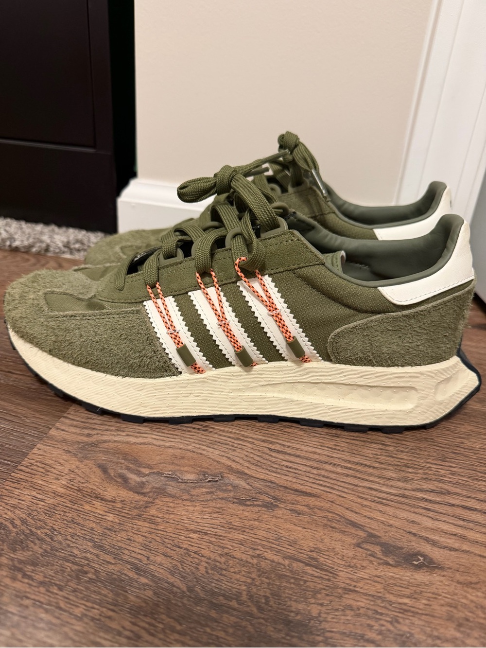 Adidas Retropy E5 Men Sneakers - Olive Green